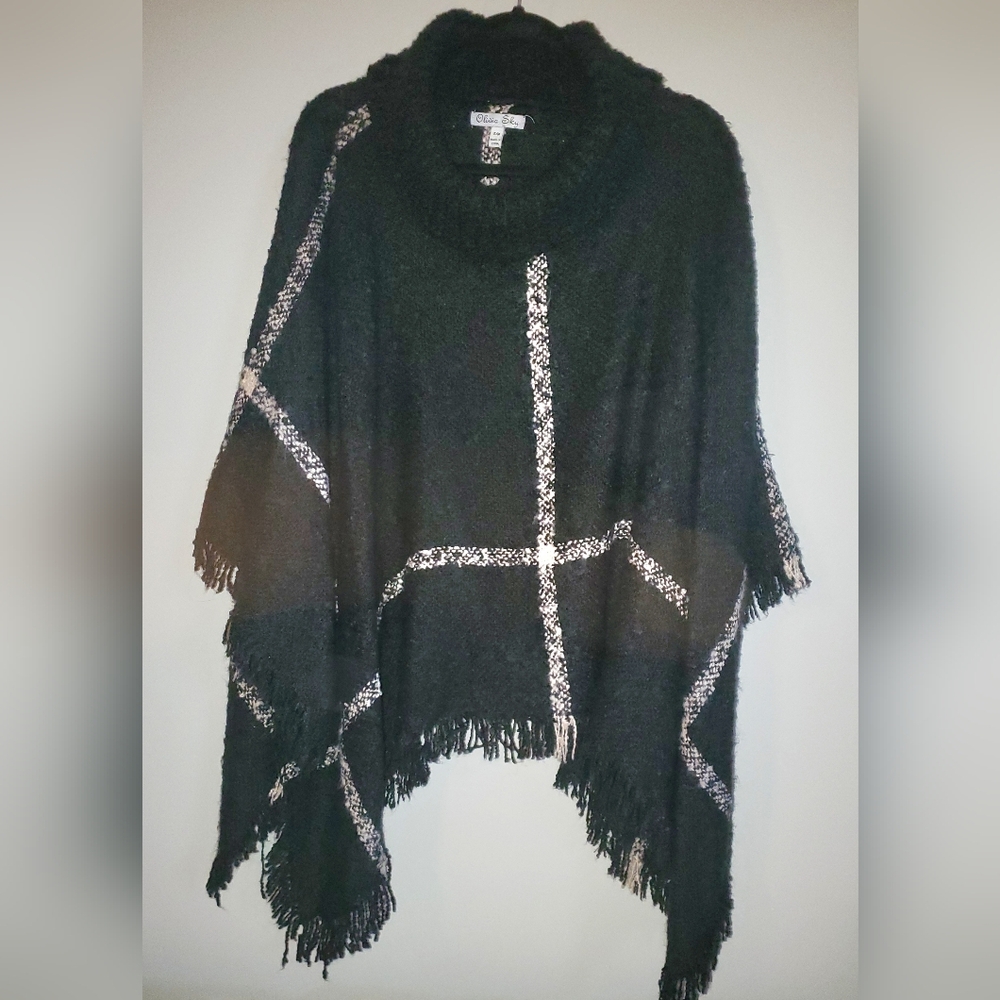 Lightweight Knit Pancho Size S/M Cowl Neck By Oli… - image 1